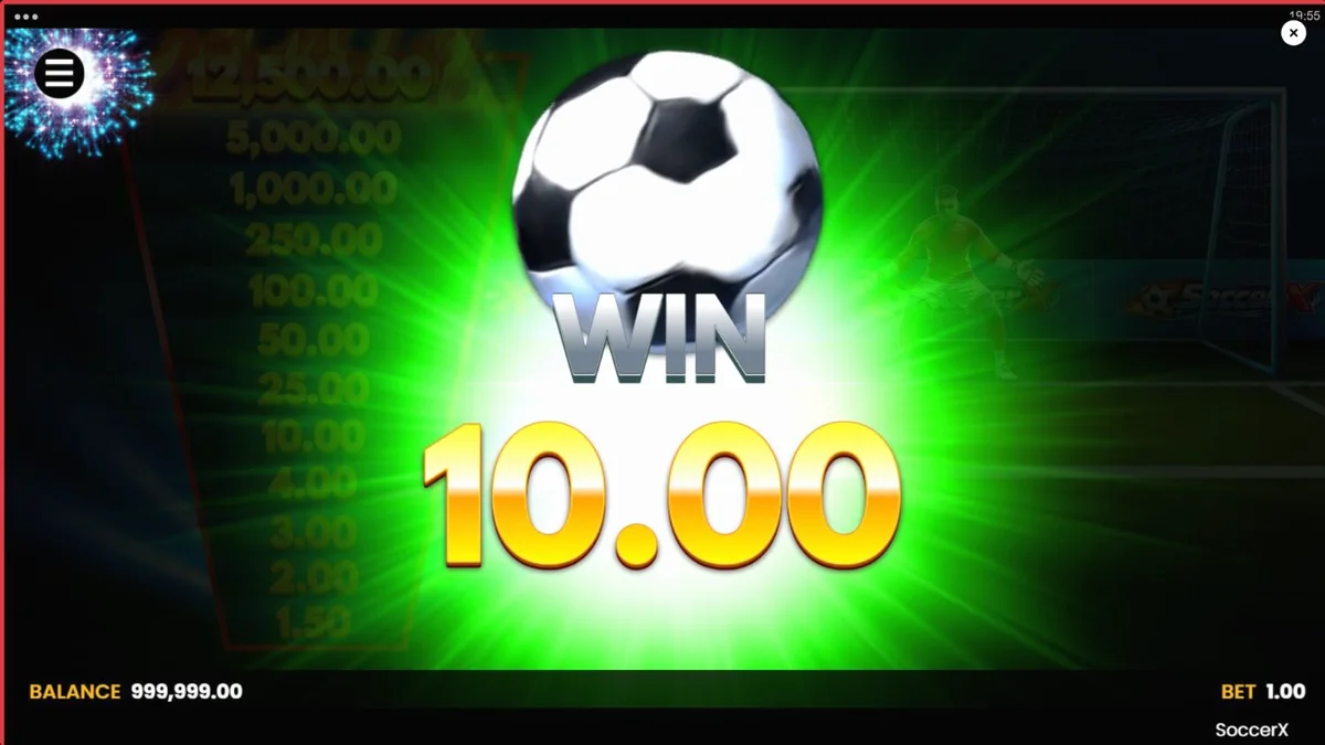 Interface do jogo de slot SoccerX mostrando o campo de futebol e o multiplicador